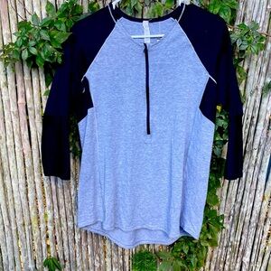 Lululemon t shirt black and grey 8